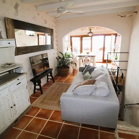 Casa De Diseno Con Piscina Y Preciosas Vistas Al Mar * El Campello