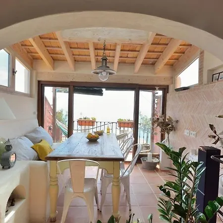 Casa De Diseno Con Piscina Y Preciosas Vistas Al Mar Holiday home *